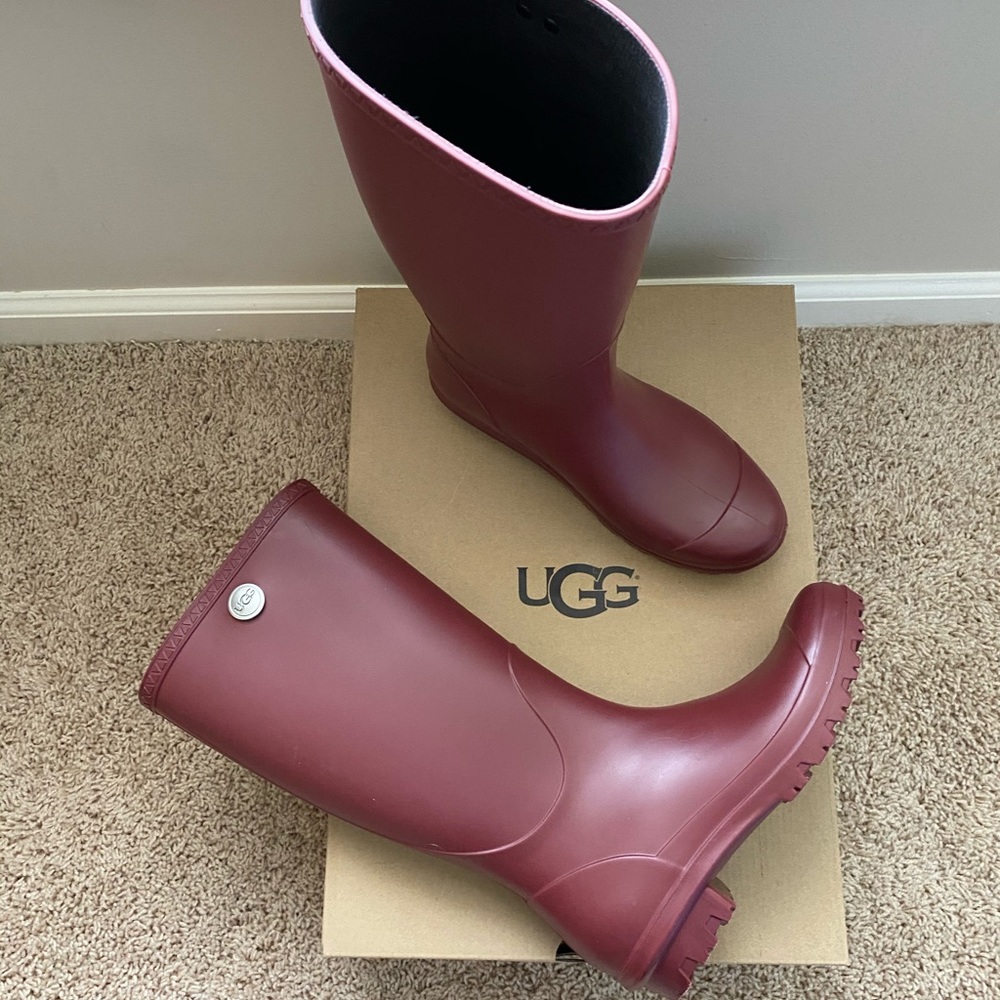 Ugg Shelby matte rain boots